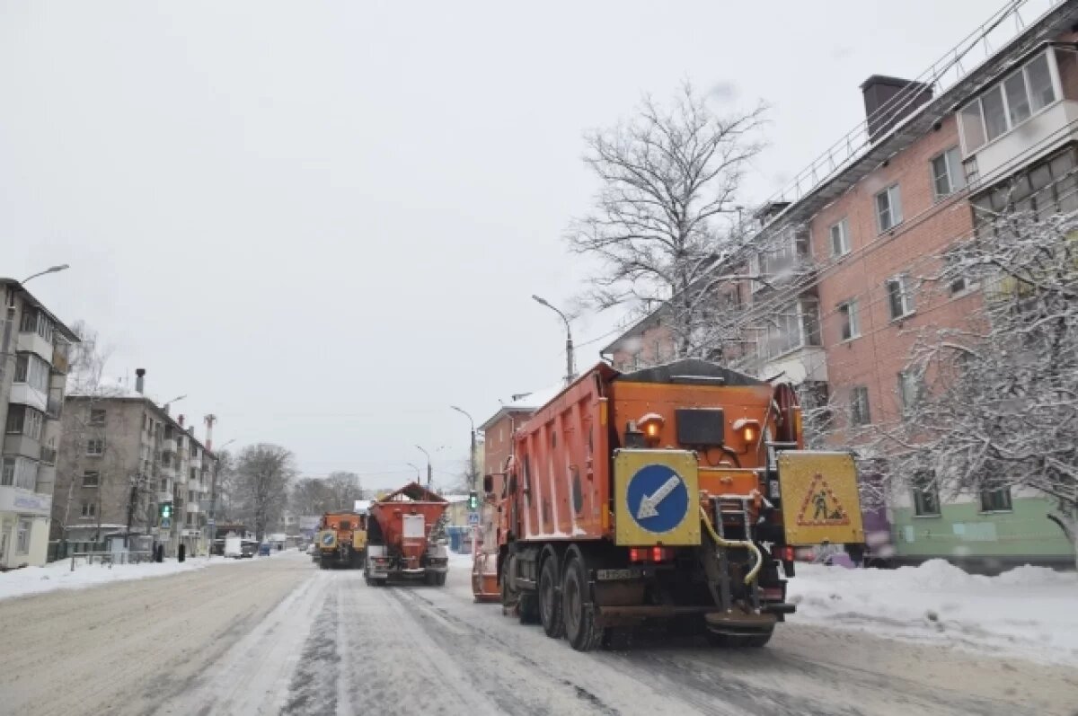    В Твери на вывоз снега с улиц выделили ещё 35 млн рублей