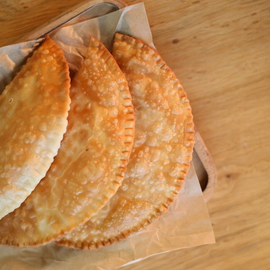 Аппетитные чебуреки из ресторана "Мимино"