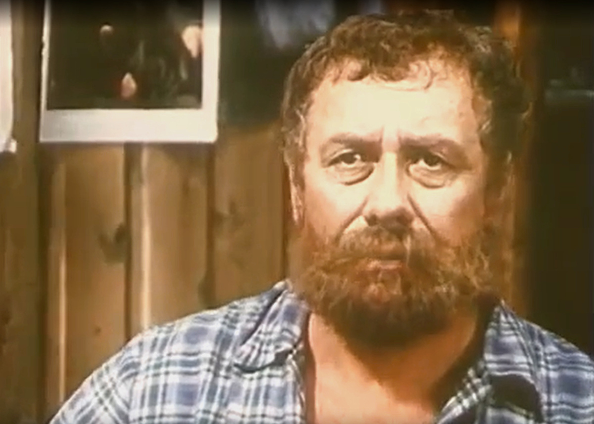 Кадр из кинофильма "Дача", 1973 г., режиссер Константин Воинов, сценаристы Константин Воинов, Леонид Лиходеев, композитор Ян Френкель (скриншот) 
