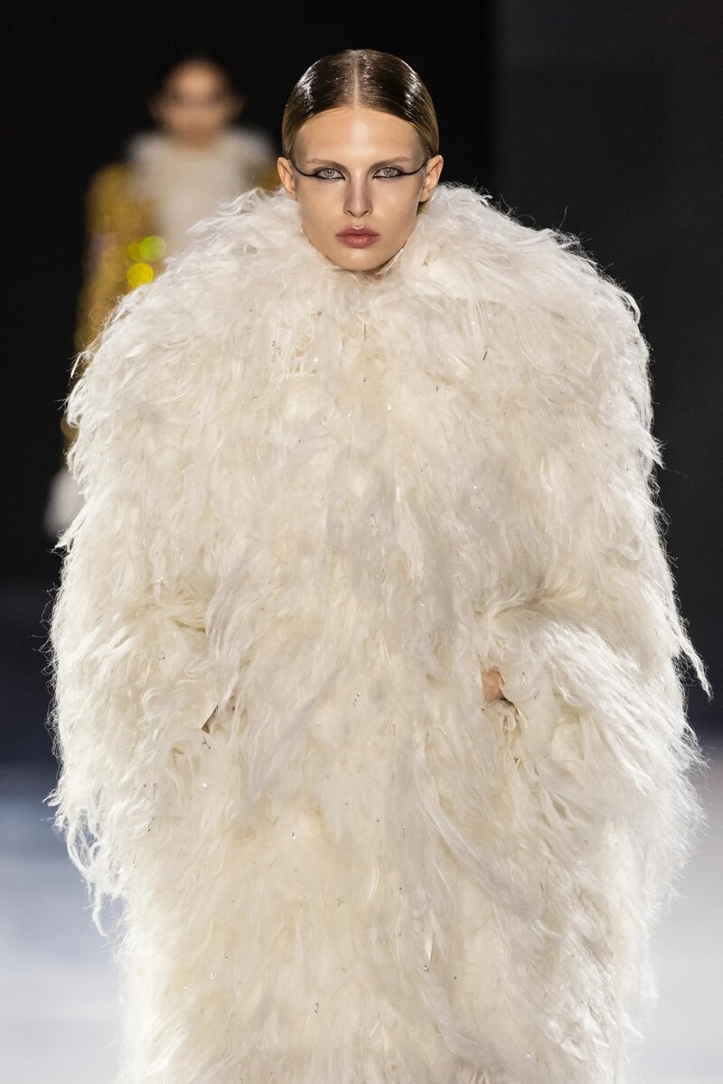 Alexander McQueen Spring 2025