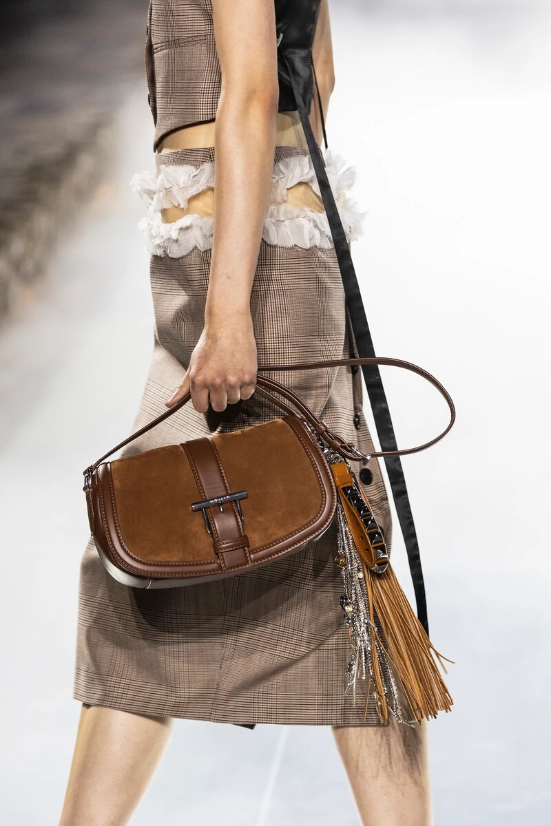 Alexander McQueen Spring 2025