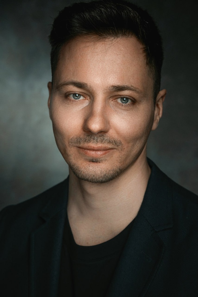 Пример такого маркетолога.