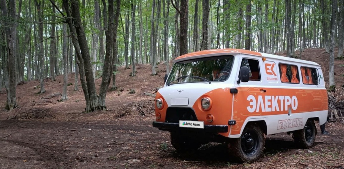 Шикарный вид на авто в лесу удачно взято из Авито.