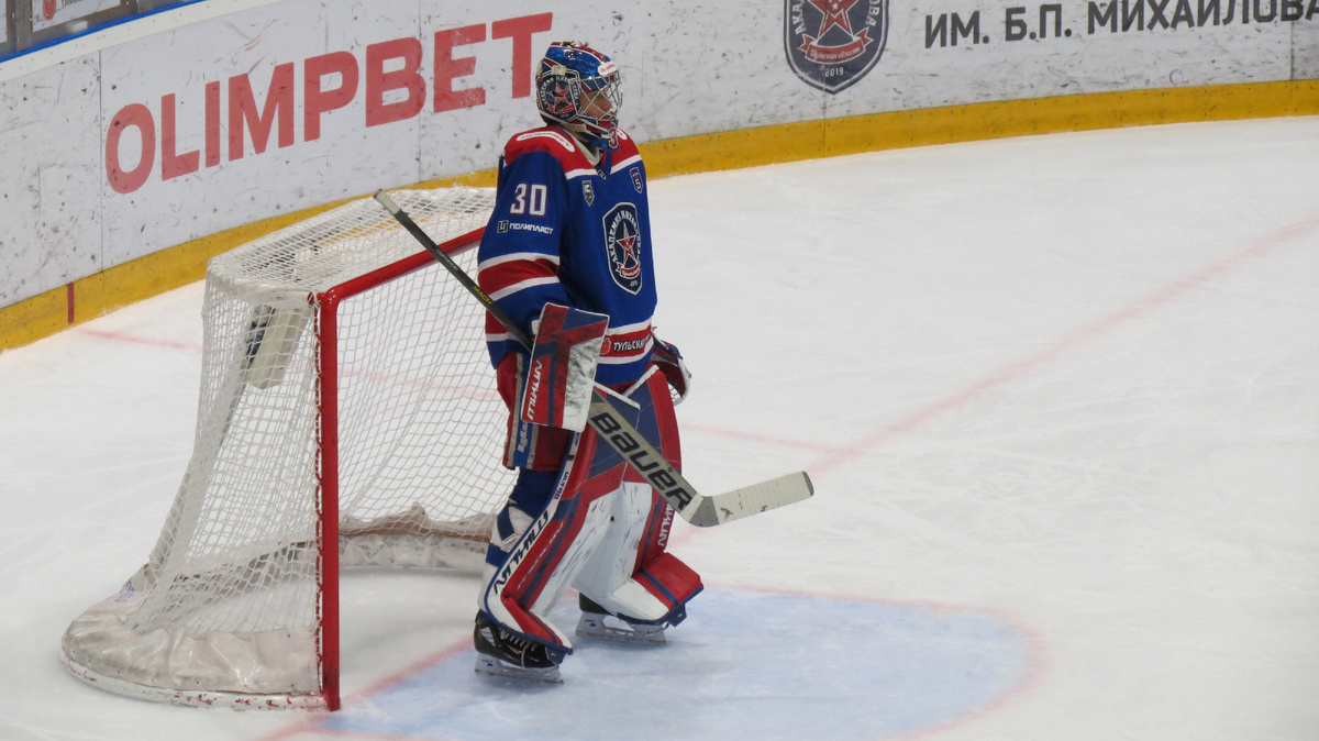 Место в воротах занял у АКМ Вадим Пастух, а у Сокола в воротах Илья Румянцев
