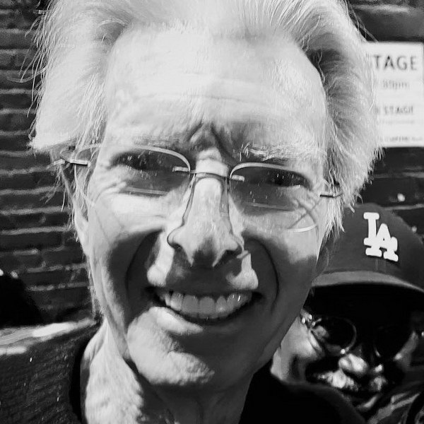     Умер один из создателей группы Grateful Dead Фил Леш