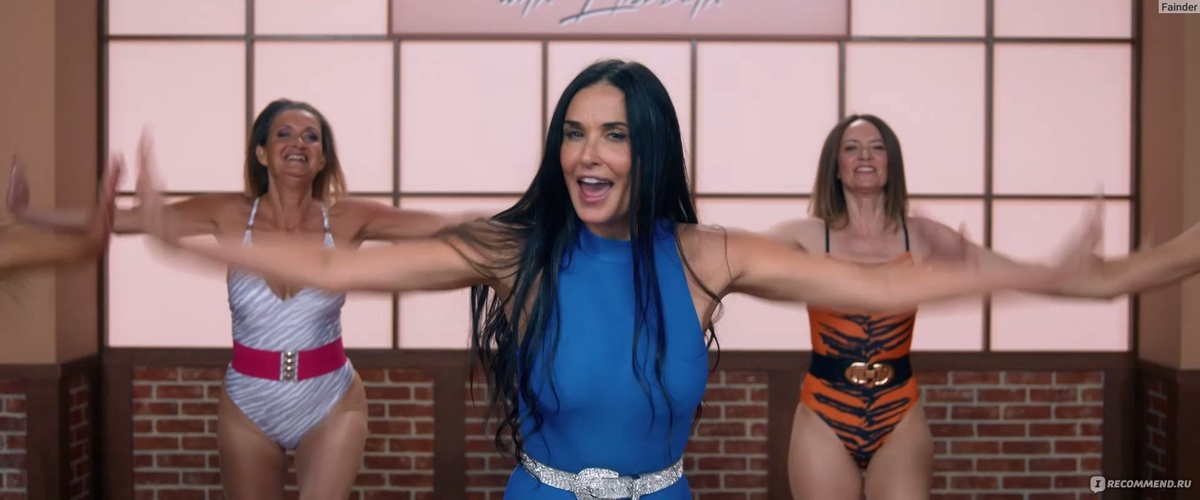 Кадр из фильма "Субстанция" 2024 