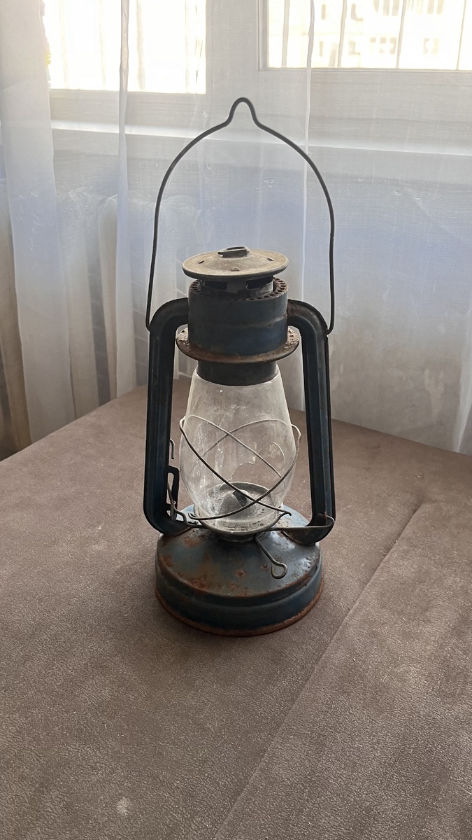 Такую я её нашла на Авито и выкупила за 500 р. 