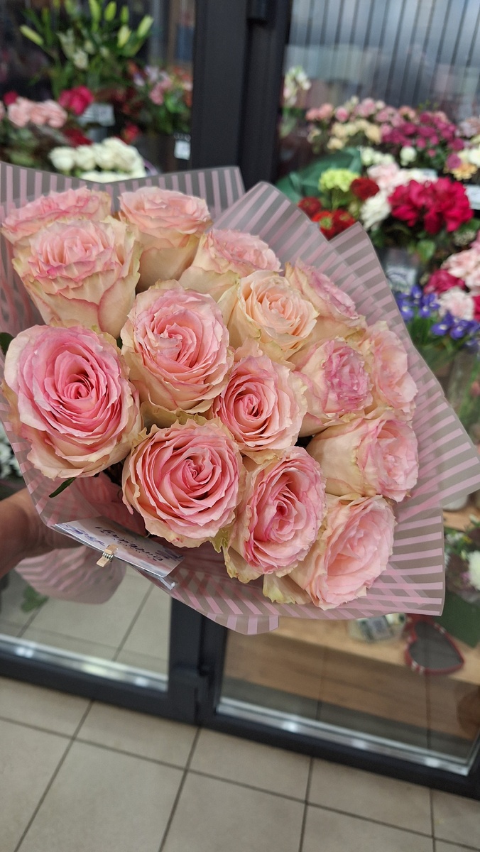 Букетик из пионок 