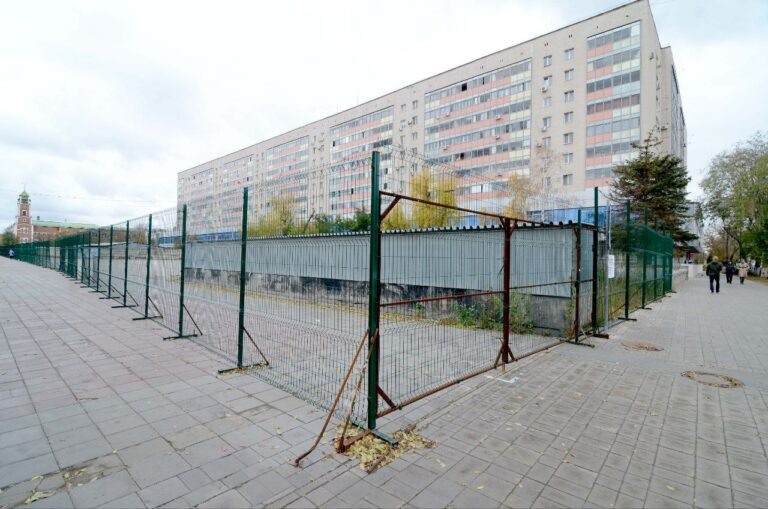    Подземная парковка Атриум. Закопать или оставить легендарную яму в центре Оренбурга Кристина Просвиркина