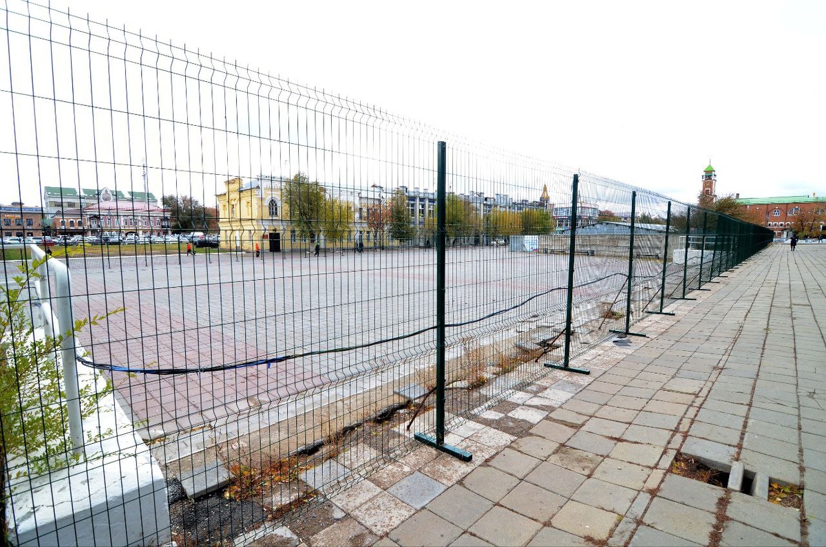  📷    Подземная парковка Атриум. Закопать или оставить легендарную яму в центре Оренбурга Кристина Просвиркина