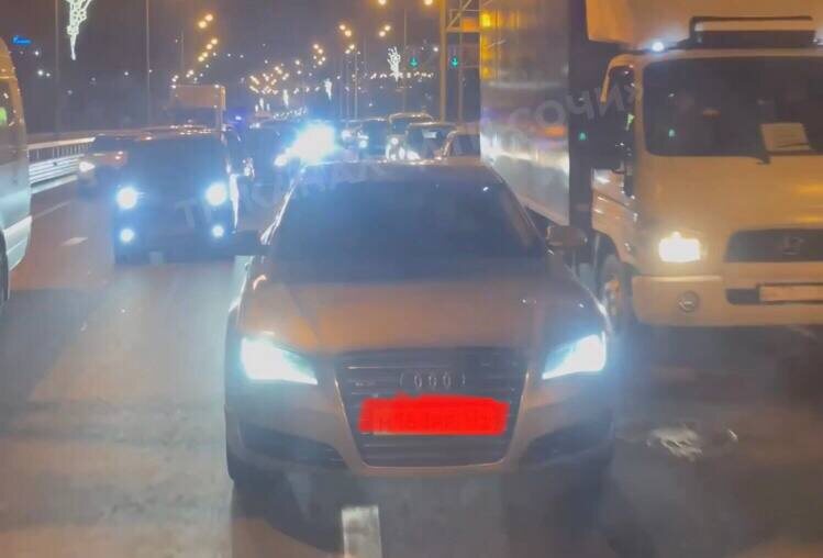    Фото: тг-канал «ДТП Сочи» (скриншот из видео)