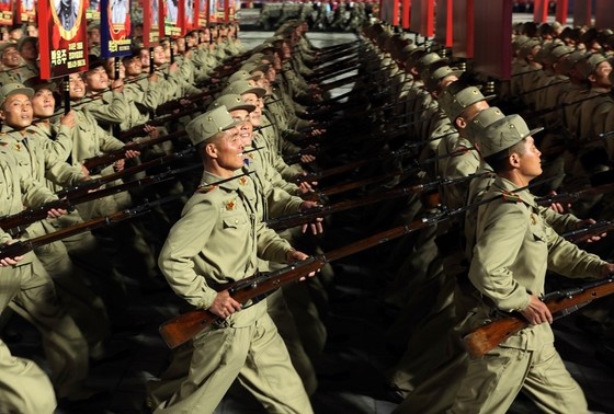    Военный парад в центре Пхеньяна, Корейская Народно-Демократическая Республика (КНДР)