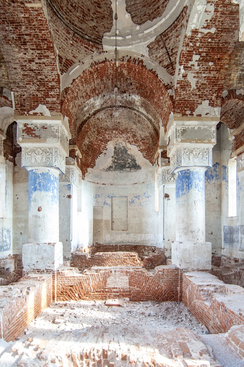 «Руины» храма в Буракове