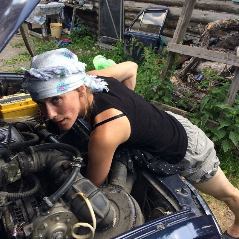    Убитая Елена Сарафанова (Манжосова).