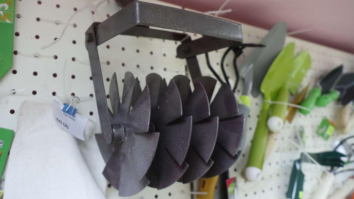 Что только не придумают для облегчения труда садовода-огородника. Фото: Александр Давыдов