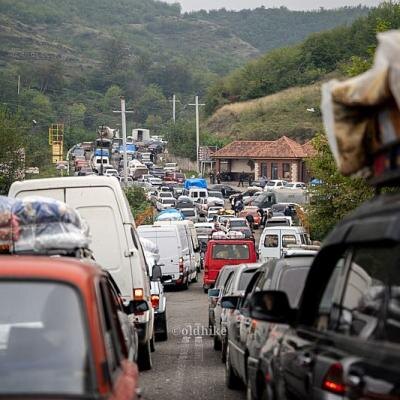 СПУСТЯ 25 ЛЕТ СТАЛО ОЧЕВИДНО, КТО И ЧЬИМИ РУКАМИ ПЫТАЕТСЯ РЕАЛИЗОВАТЬ "ВАРИАНТ МЕГРИ", причем уже без обмена, ибо, признав Арцах в составе Азербайджана, Пашинян спровоцировал геноцид и насильственную депортацию армянского населения! Ну, а истинные виновные в гибели 10 человек – это те, кто 1 марта 2008 г. спрятался за спинами своих сторонников, вместо того, чтобы возглавить акцию у посольства Франции!..