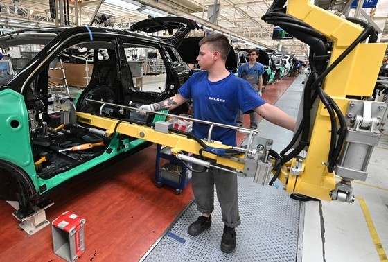    Производство автомобилей Geely на заводе BelGee в Минской области