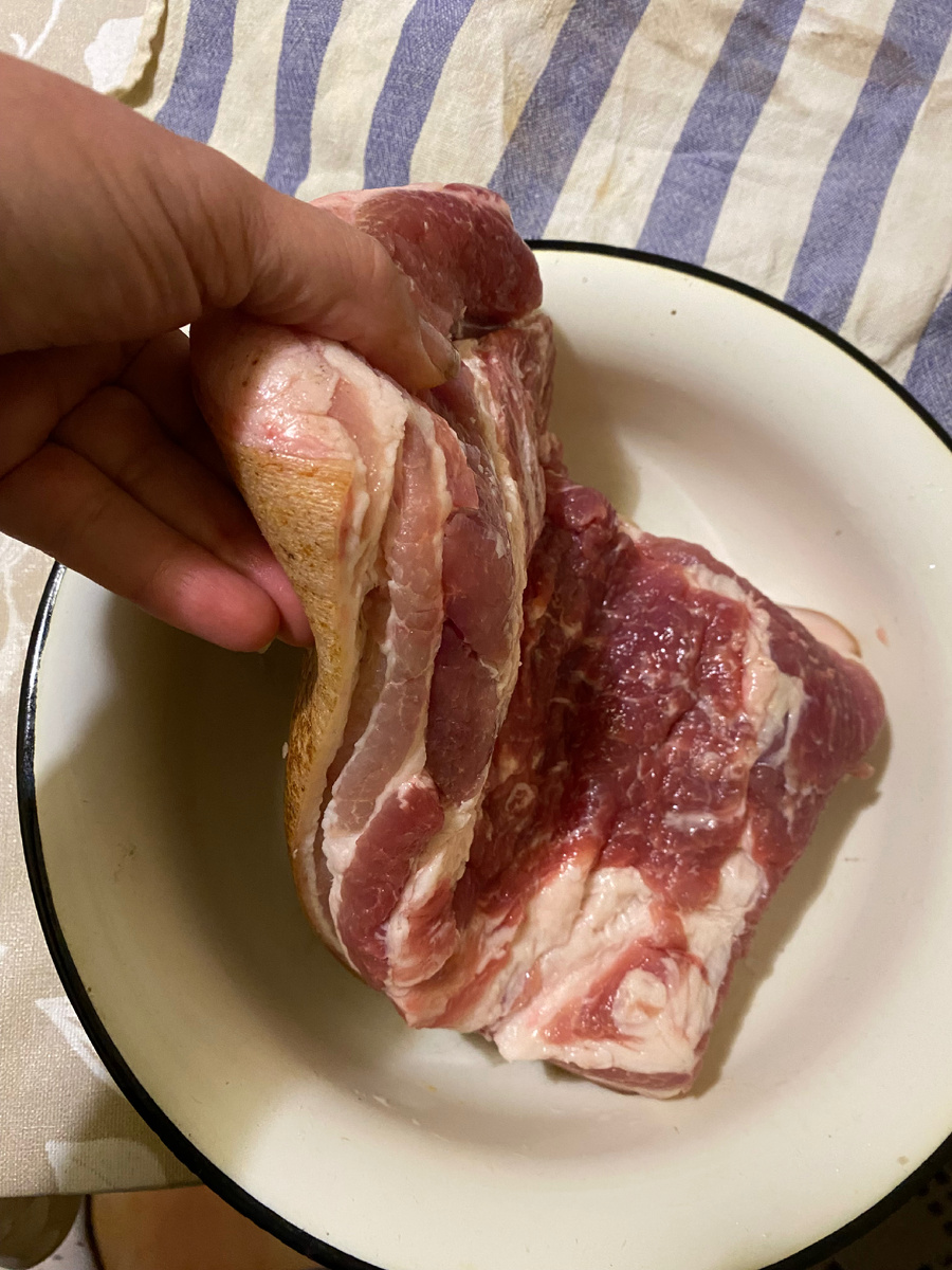 Вкуснее всего получается рулет именно из пашины. 