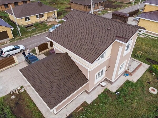 Гибкая черепица Shinglas Ранчо коричневая на кровле