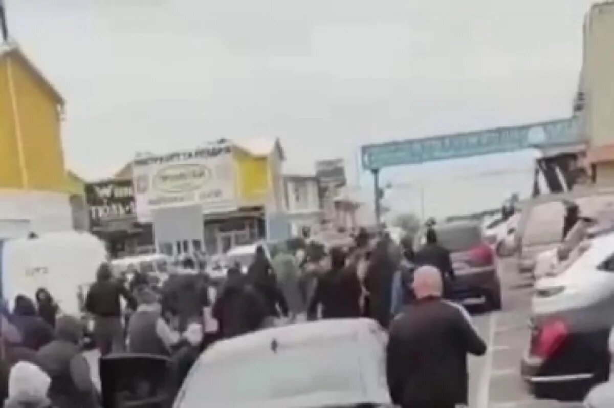    На рынке в Одессе горожане устроили бунт против военкомов