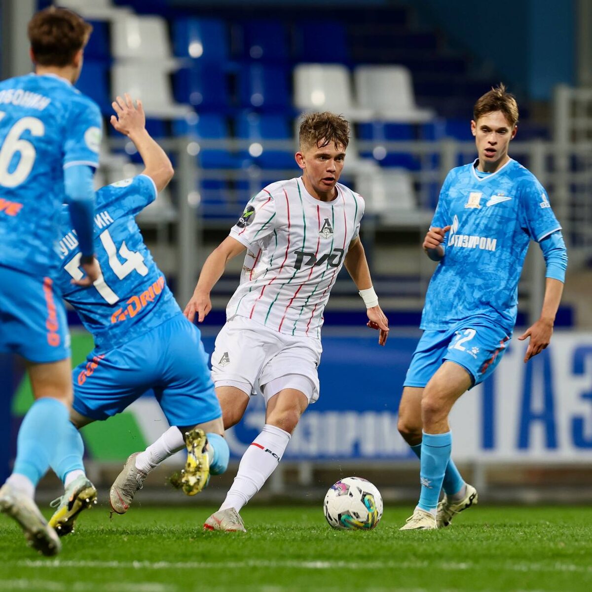 Фото из телеграм канала молодёжки Локо