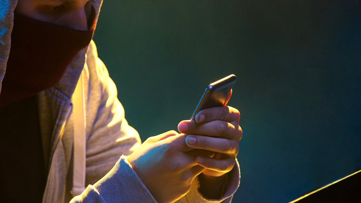    Мошенники заблокировали телефон депутата Думы Югры