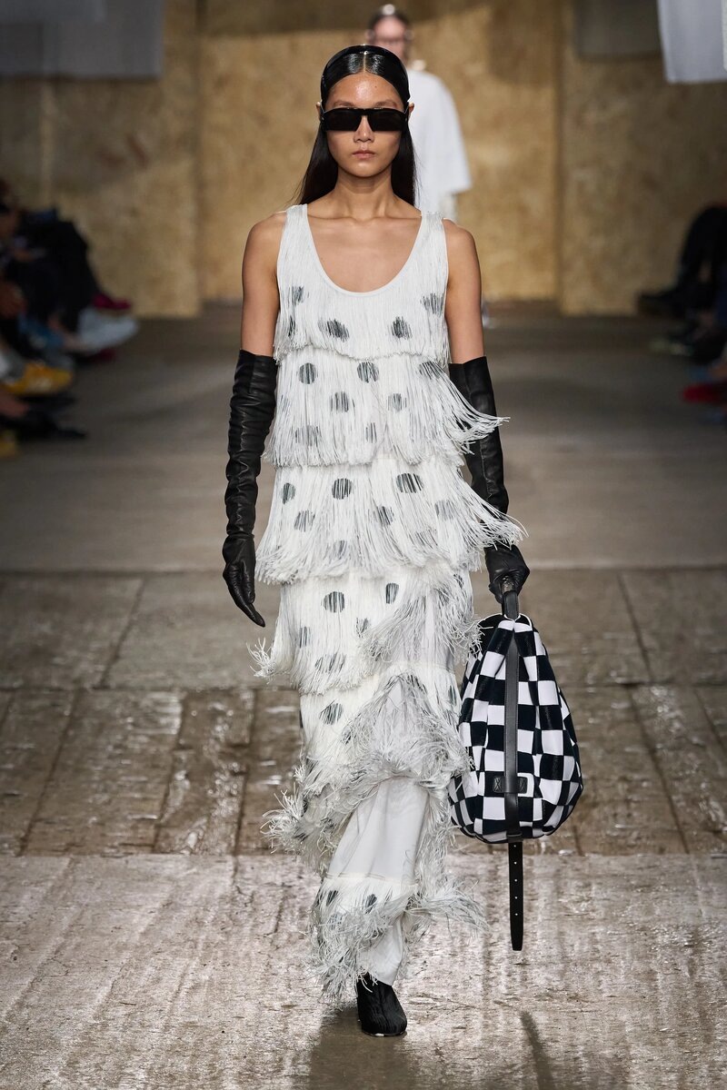 Moschino Spring 2025