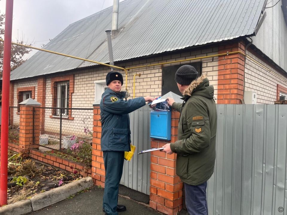    Рейд по пожарной безопасности в Барнауле. Источник: Barnaul.org