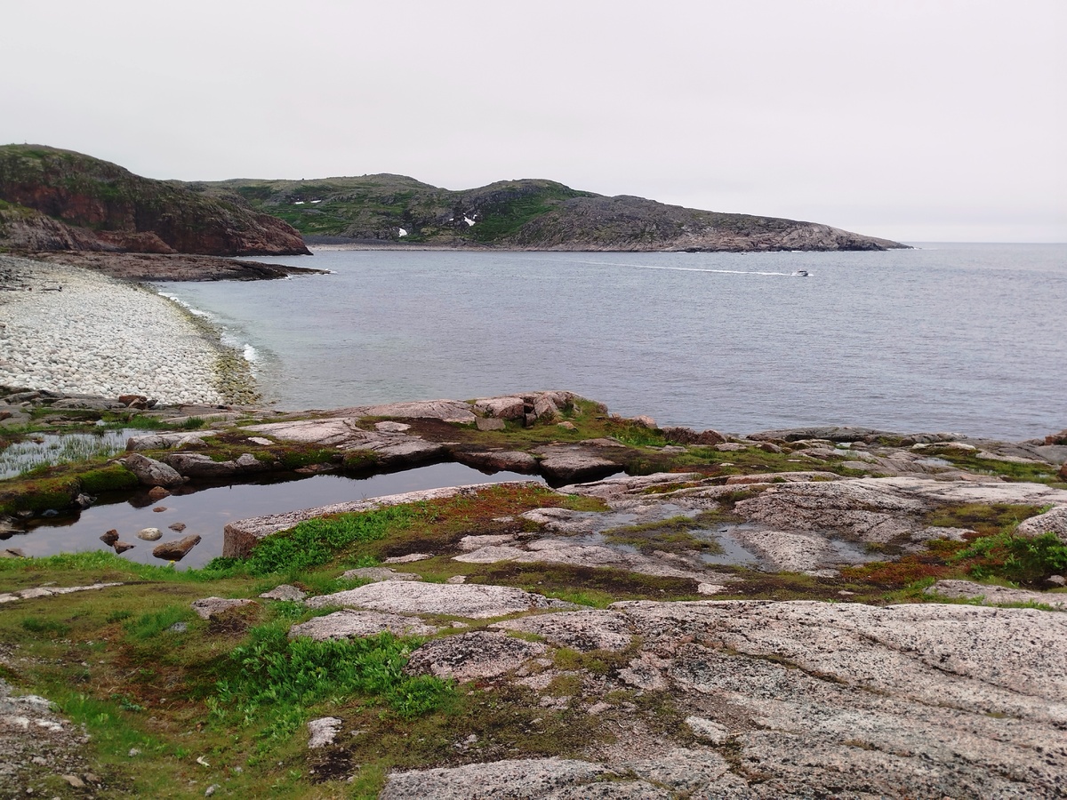 Вид на пляж Яйца дракона