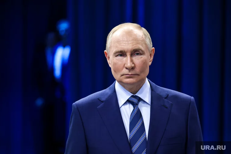 Путин подписал четыре новых закона Фото: Владимир Андреев © URA.RU