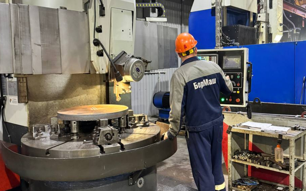    Нефтегазовый кластер совместно с Минпромом делает развязки на границе Воронежской области, чтобы вывезти больше продукции Фото автора