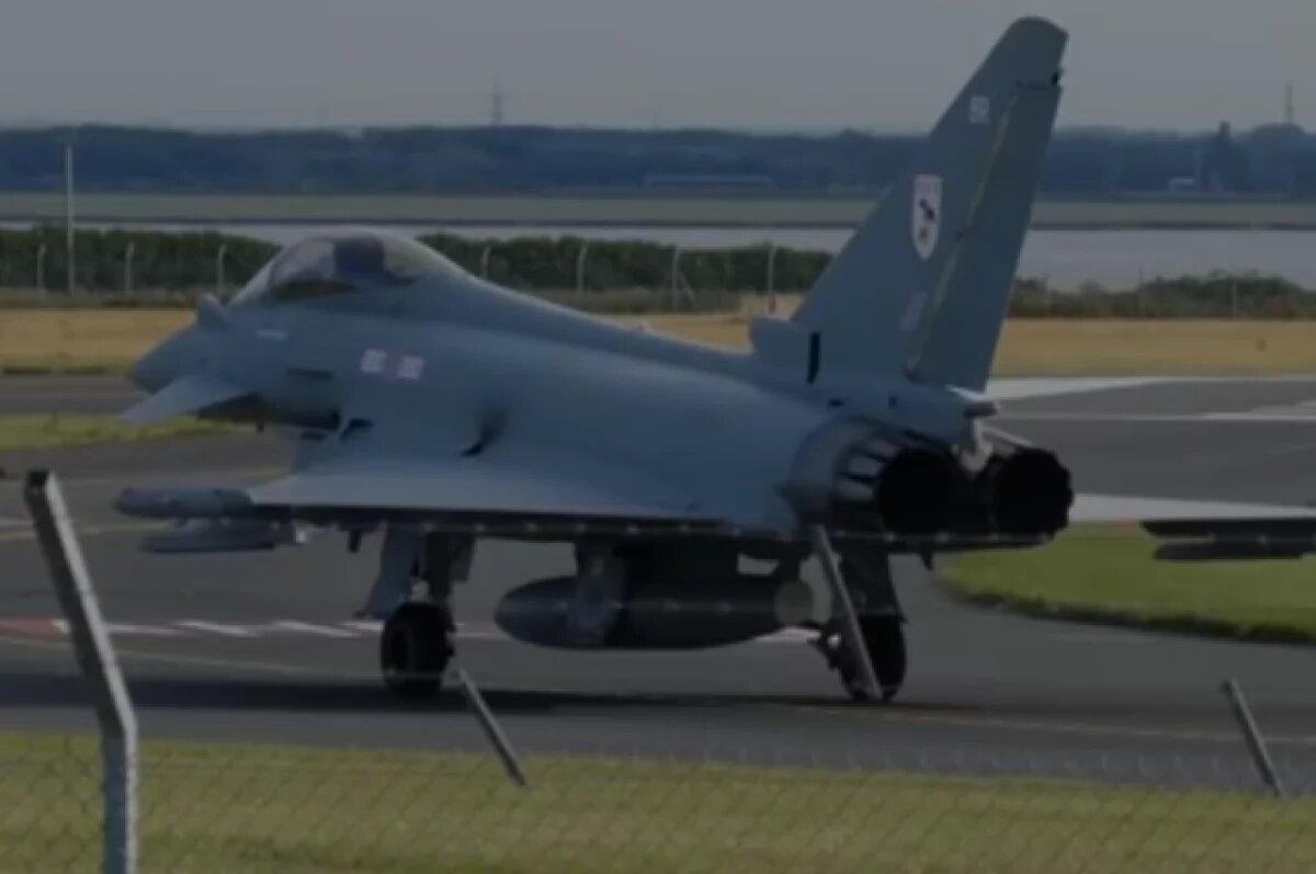    В Германии истребители подняли в небо из-за российского самолета