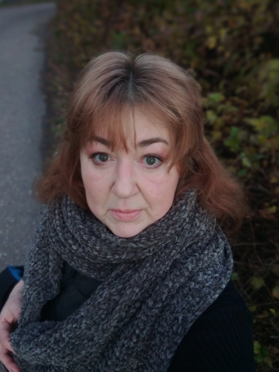 Даже накрасилась, что уже вообще забыла, как это делается 🤦‍♀️ 