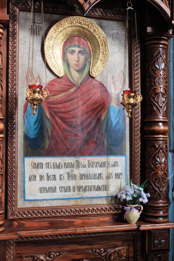 "Стена Нерушимая, избави от всяких бед и напастей и от вечнаго мучения". Фото из свободного источника в Интернете.