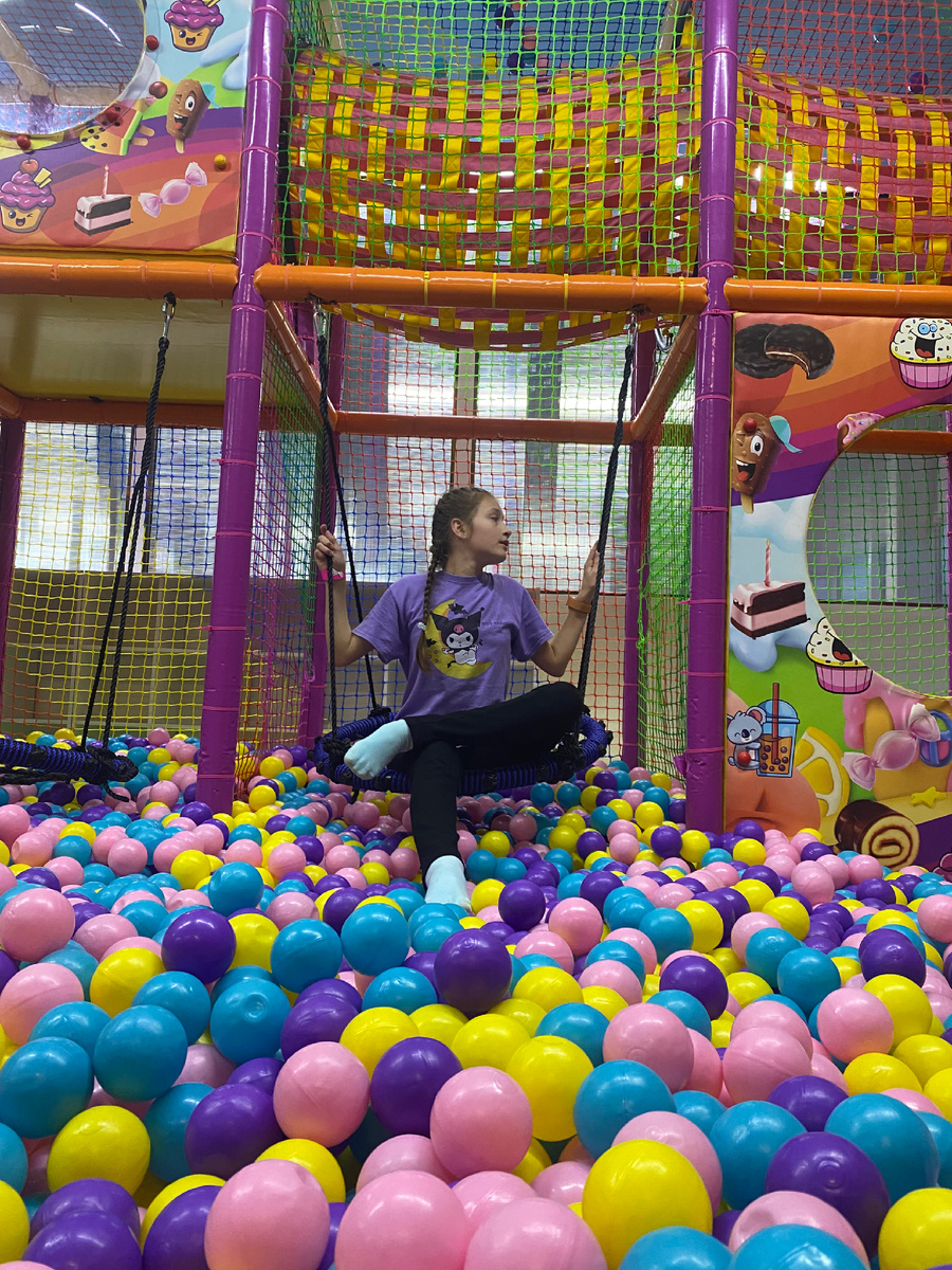 Как удивительно у меня оно 21 октября а у неё 20 октября праздновали в киндервиле 🥳