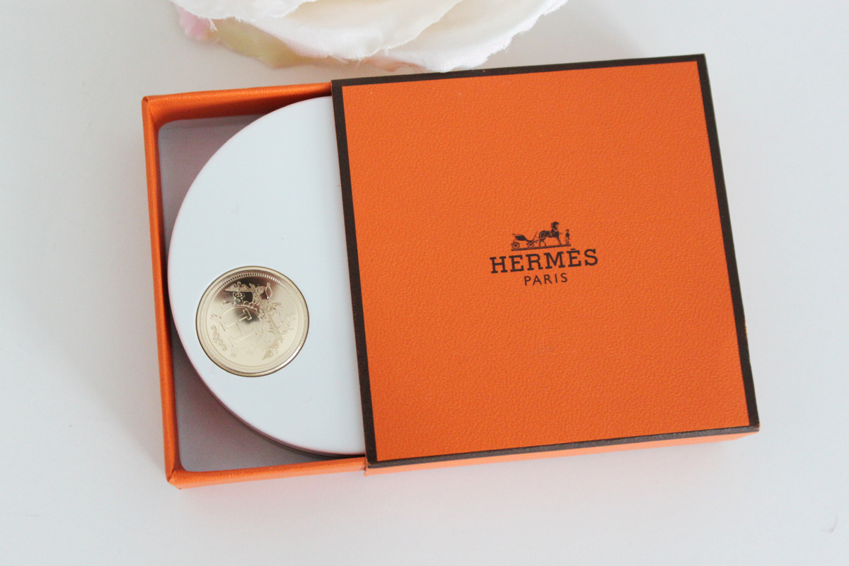Румяна Hermes Silky Blush Powder, Rose Hermes, 35 Rose Dore.