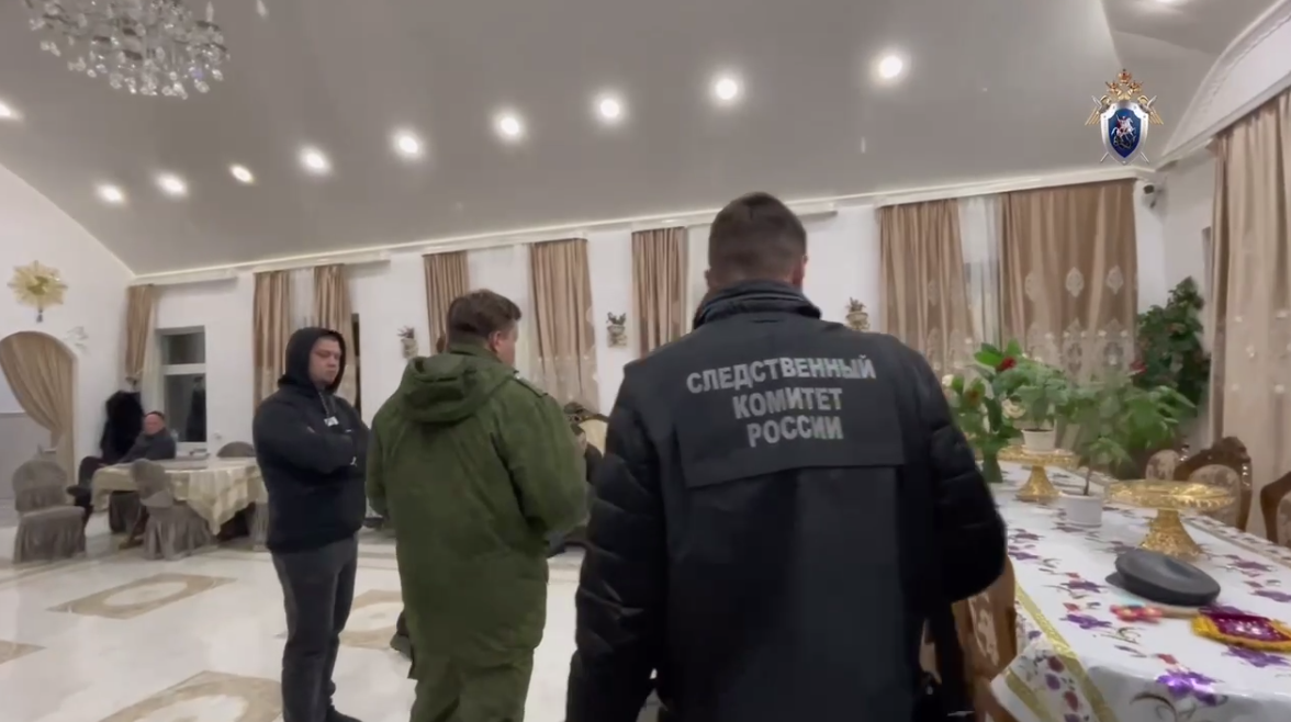 Следователи пришли к "барону". Скриншот видео СУ СК по Челябинской области. 