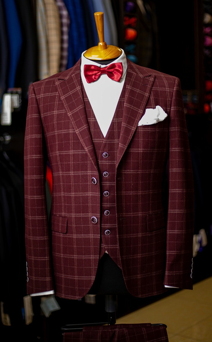 Модный костюм 80-х годов...