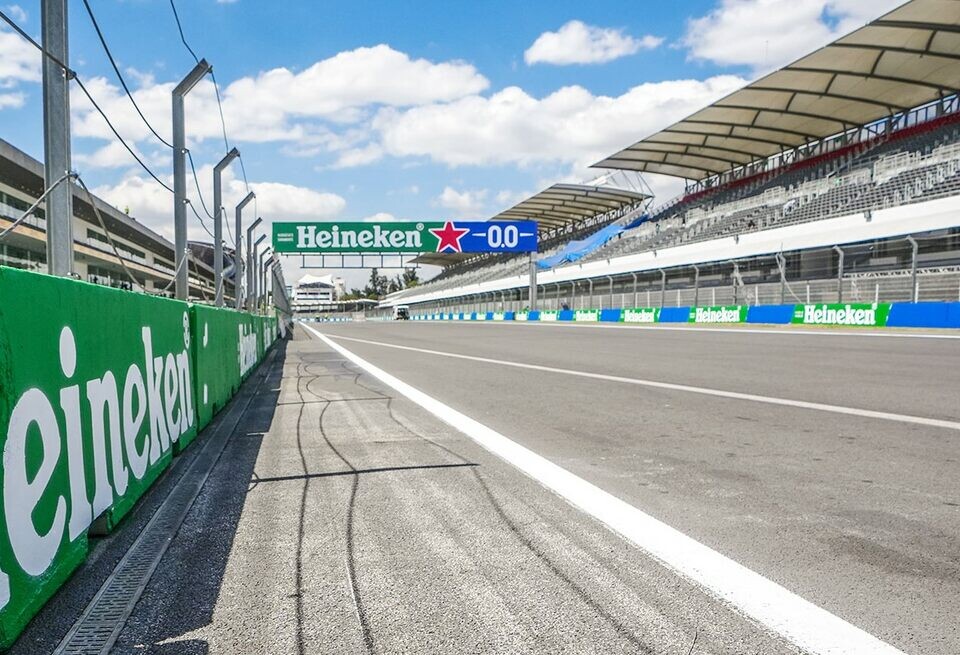    Трансляция квалификации Гран При Мексики Формулы 1Официальный аккаунт Гран При Мексики в соцсетях