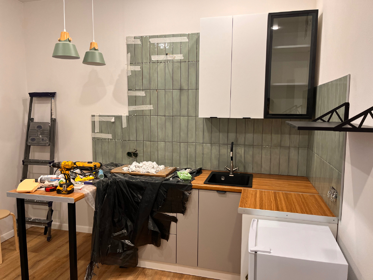 За три дня мы с братом сделали на кухне фартук.