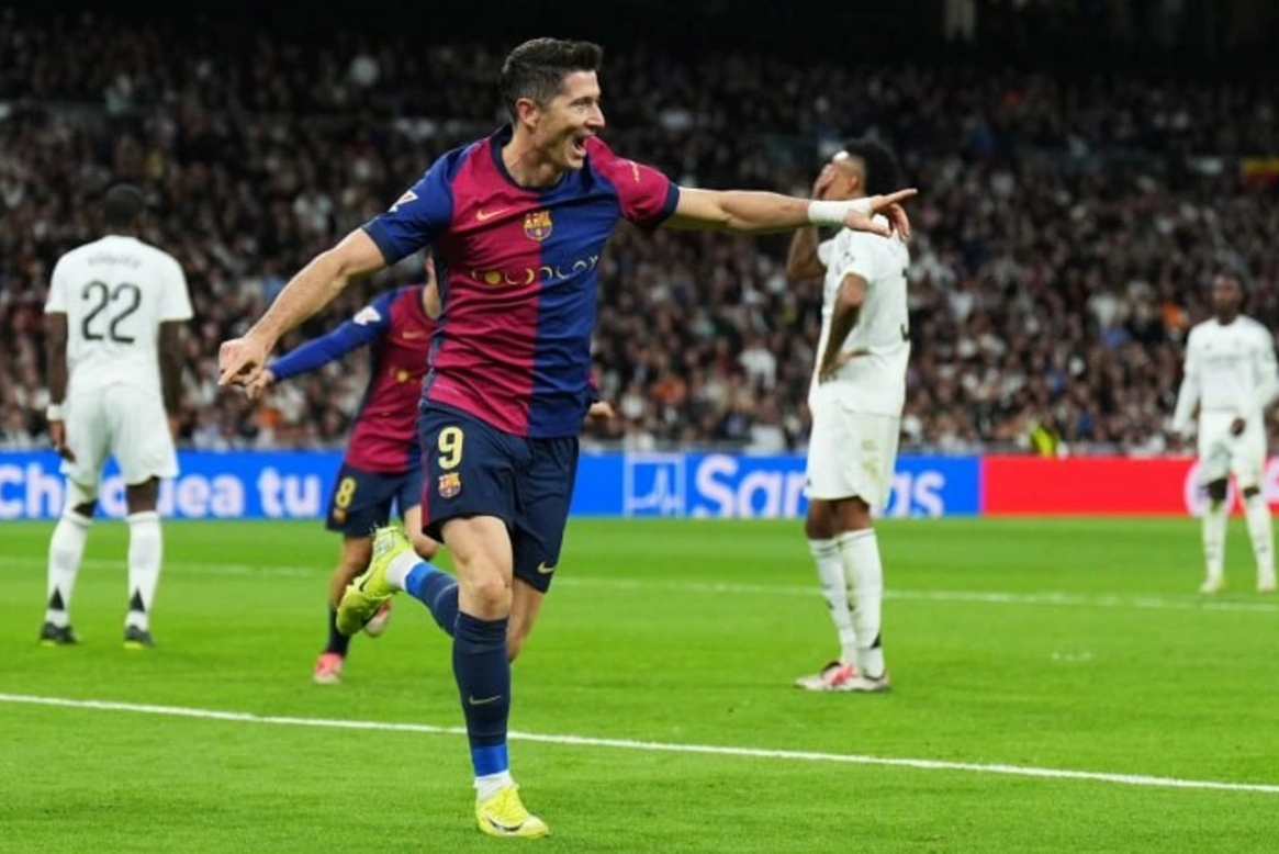 Роберт Левандовски стал главным героем Эль-Класико. Фото: соцсети