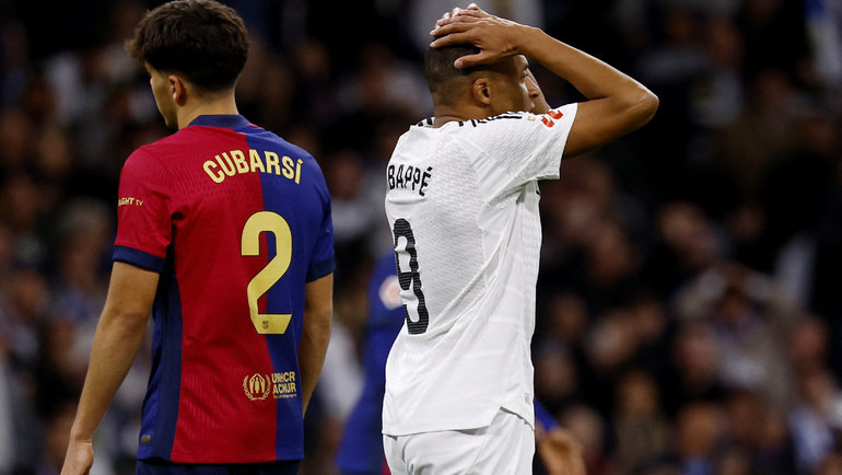    Нападающий «Реала» Килиан Мбаппе (№9) попал в офсайд 6 раз в первом тайме и 8 за весь матч против «Барселоны» (0:4). Reuters