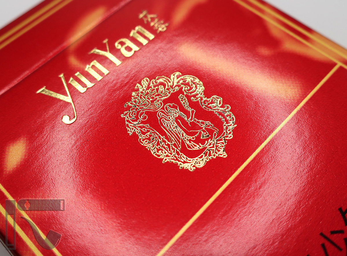 Сигареты Yun Yan Cong Rong. Фото: © канал "Уголок Курильщика"
