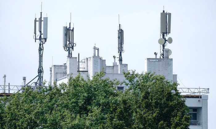    Можно ли получить миллион за вышку возле вашего дома?