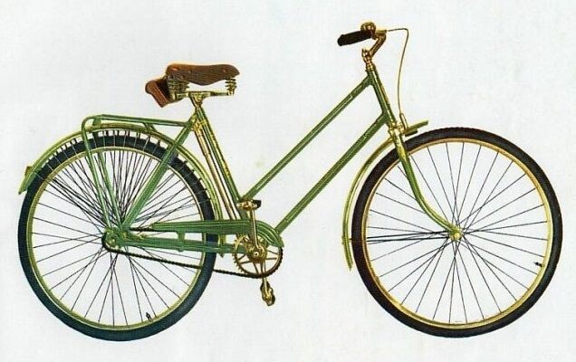 У меня такой же... Только... Ржавый и красный))) Потом планирую перекрасить в бирюзовый с черными крыльями. Но это только в следующем году, ибо краска не сохнет в холод.