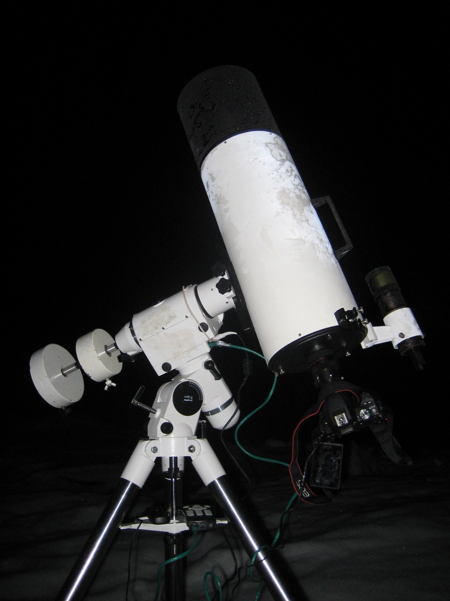 Инструменты использованные при съёмке . Телескоп СТФ МАК 7" на монтировке ХЕК 5 Про Синскан с редуктором целестон х 0,63 и камерой Кэнон 200 Д . 