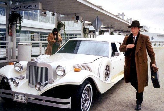    Кадр из фильма Алексея Балабанова «Брат 2». Сергей Бодров