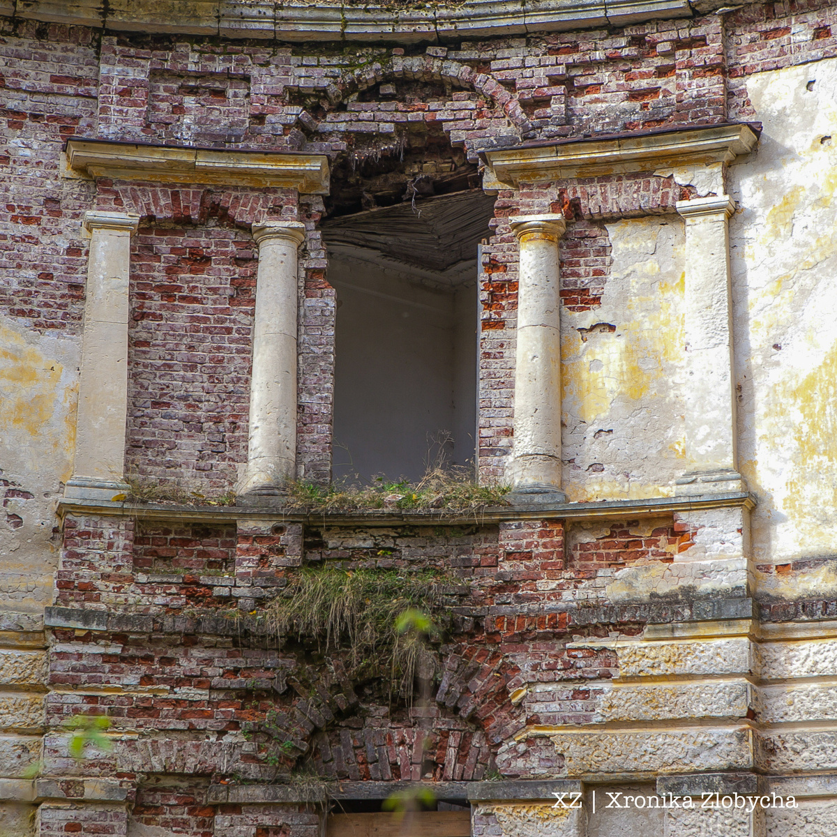 Часть главного дома в усадьбе Николькое-Черенчицы (Фото автора)