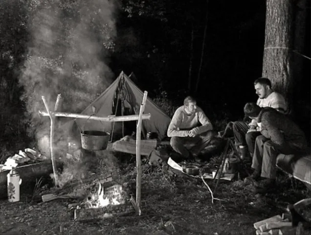 Быт геологов в лесу. Советские времена