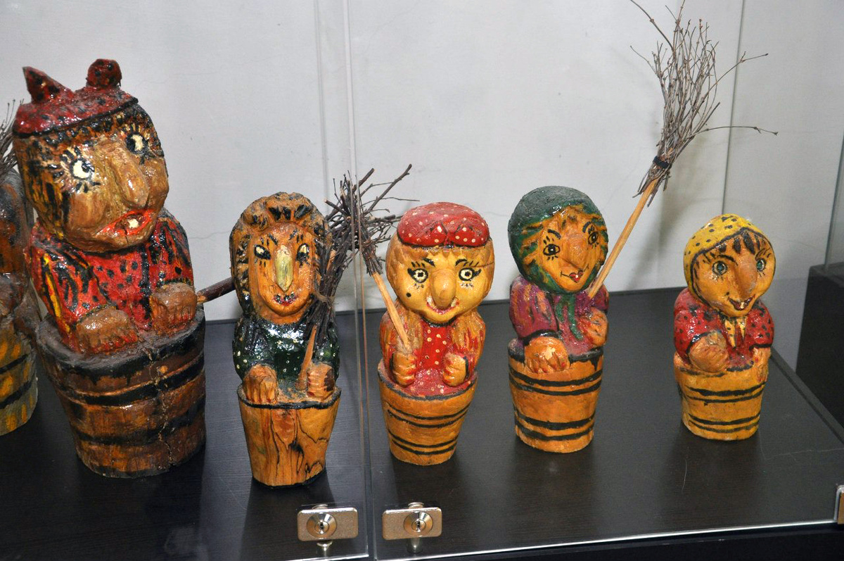 "Мои бабки-ёжки!" - говорила бабушка Сима. Фото из открытых источников интернета.